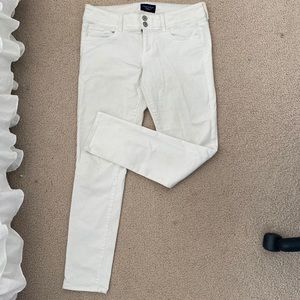White AE jeans
